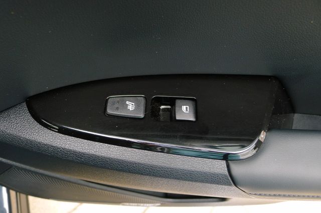 Kia Sportage 1.6 T-GDI PHEV AT Plug &amp; Ride AWD/Drive