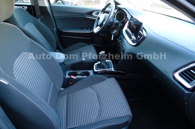 Kia CEED SW 1.0T 100 VIS KOMF+ / NAV
