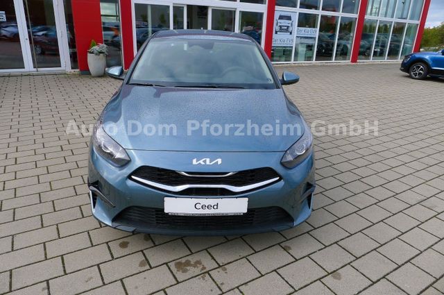 Kia Ceed 1.5T 140 Vision / Komfort+/ Navi