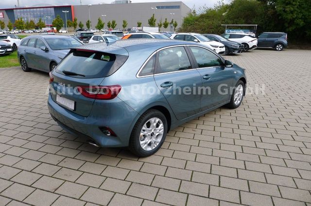 Kia Ceed 1.5T 140 Vision / Komfort+/ Navi