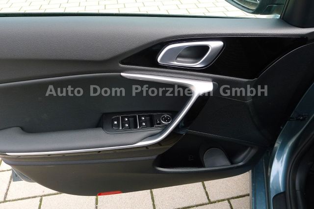 Kia Ceed 1.5T 140 Vision / Komfort+/ Navi