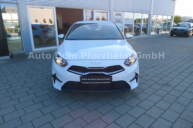 Kia Ceed 1.5T 140 Vision / Komfort+/ Navi