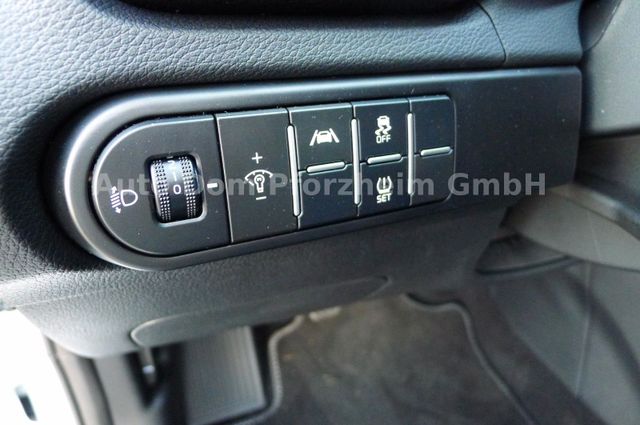 Kia Ceed 1.5T 140 Vision / Komfort+/ Navi