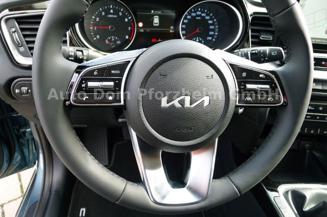 Kia Ceed 1.5T 140 Vision / Komfort+/ Navi/UVO/Kamera