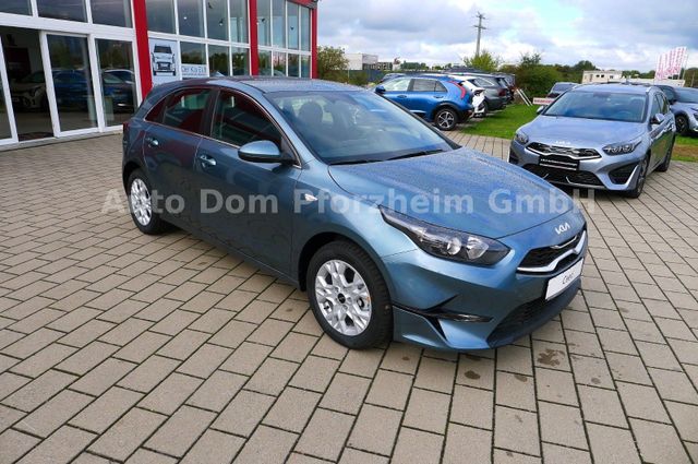 Kia Ceed 1.5T 140 Vision / Komfort+/ Navi/UVO/Kamera