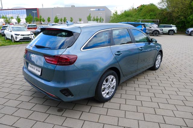 Kia Ceed SW 1.5T DCT Vision / Komfort+