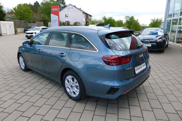 Kia Ceed SW 1.5T DCT Vision / Komfort+