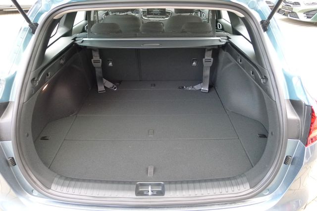 Kia Ceed SW 1.5T DCT Vision / Komfort+