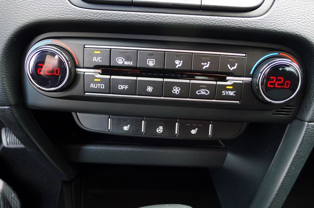 Kia Ceed SW 1.5T DCT Vision / Komfort+