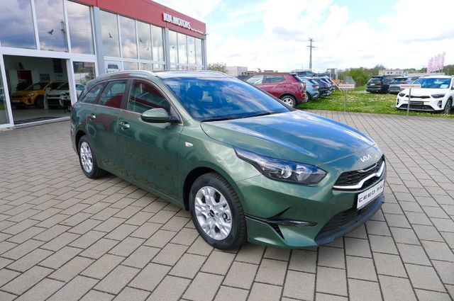Kia Ceed SW 1.5T DCT Vision / Komfort+