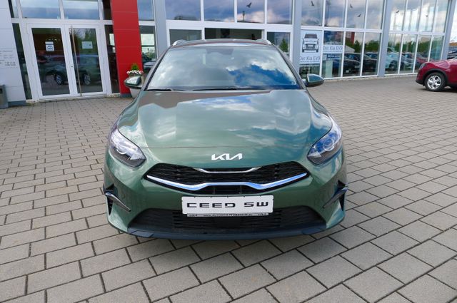 Kia Ceed SW 1.5T DCT Vision / Komfort+