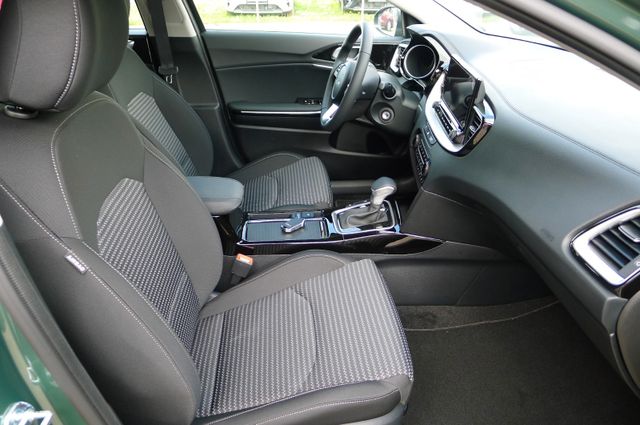 Kia Ceed SW 1.5T DCT Vision / Komfort+