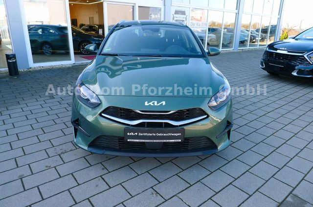 Kia Ceed SW 1.5T DCT Vision / Komfort+