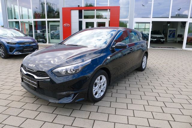 Kia Ceed 1.5T DCT7 VISION NAVI/Kamera/UVO