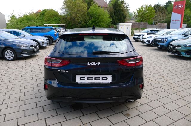Kia Ceed 1.5T DCT7 VISION NAVI/Kamera/UVO