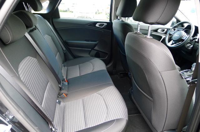 Kia Ceed 1.5T DCT7 VISION NAVI/Kamera/UVO