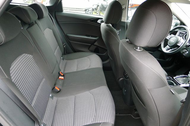Kia Ceed SW 1.5 T-GDI 140 PS DCT Spirit