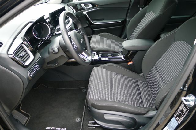 Kia Ceed SW 1.5 T-GDI 140 PS DCT Spirit