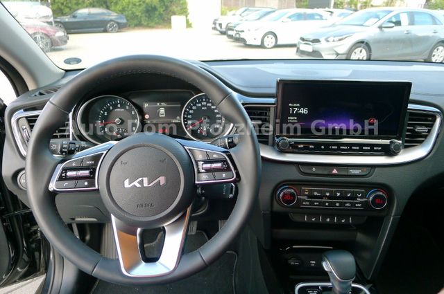 Kia XCeed 1.5 T-GDI DCT Vision + Komfort-Paket/NAVI
