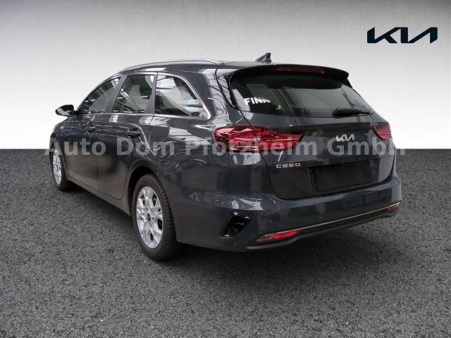 Kia Ceed SW 1.5T DCT Vision / Komfort+