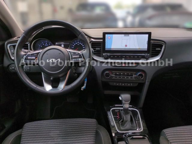 Kia Ceed 1.5T DCT7 SPIRIT /NAVI/UVO/LED