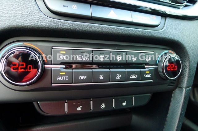 Kia CEED 1.5T 48V DCT 140 ULTIMATE/ STYLE /LED