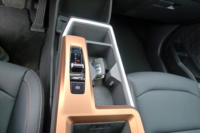 KGM Torres EVX 2WD LUX/ Wärmepumpe