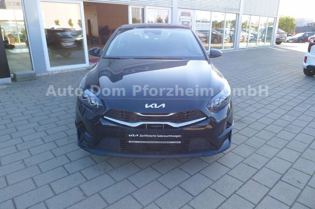Kia Ceed 1.5 T-GDI DCT Spirit/Technologie/Pano/Leder
