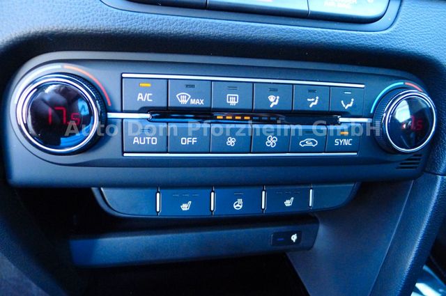 Kia Ceed 1.5 T-GDI DCT Spirit/Technologie/Pano/Leder