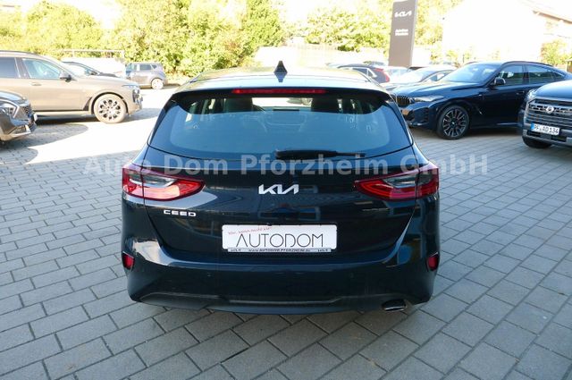 Kia Ceed 1.5 T-GDI DCT Spirit/Technologie/Pano/Leder
