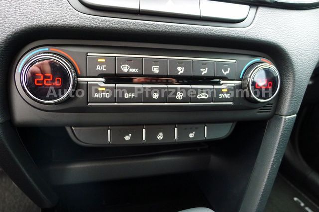 Kia Ceed SW 1.5T DCT Vision / Komfort+