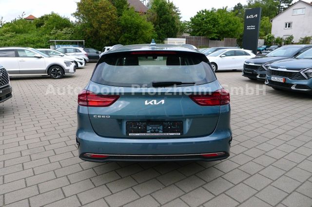 Kia Ceed SW 1.5T DCT Vision / Komfort+