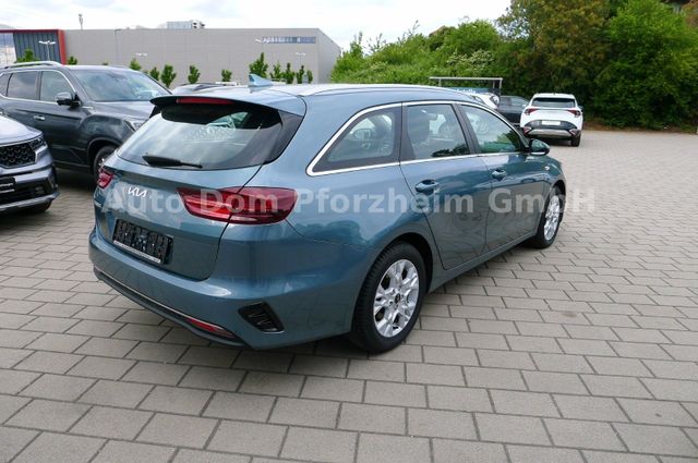 Kia Ceed SW 1.5T DCT Vision / Komfort+