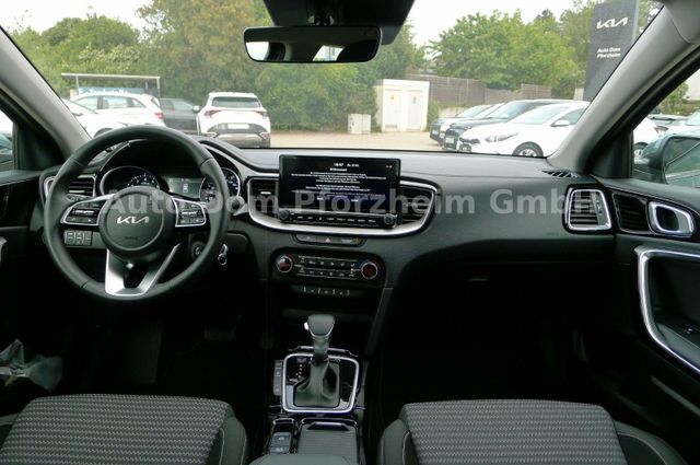 Kia Ceed SW 1.5T DCT Vision / Komfort+