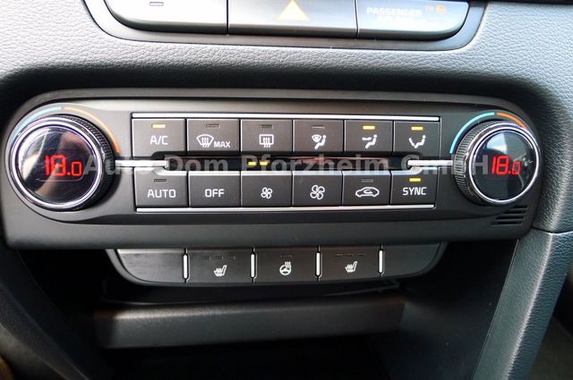 Kia XCeed 1.5 T-GDI DCT Vision + Komfort-Paket/NAVI