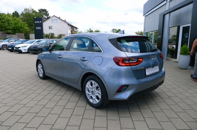 Kia Ceed 1.5T DCT 140 Vision / Komfort+/ Navi