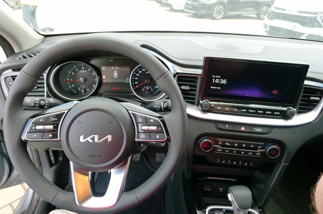 Kia Ceed 1.5T DCT 140 Vision / Komfort+/ Navi