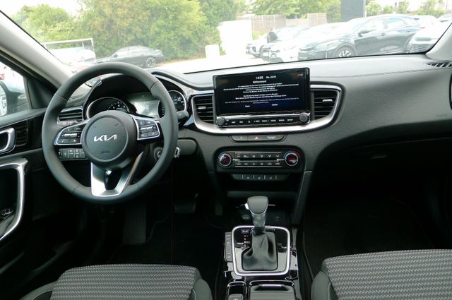 Kia Ceed 1.5T DCT 140 Vision / Komfort+/ Navi