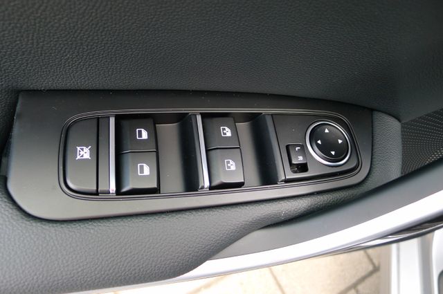 Kia Ceed 1.5T DCT 140 Vision / Komfort+/ Navi