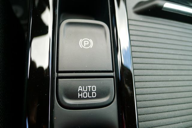 Kia Ceed 1.5T DCT 140 Vision / Komfort+/ Navi