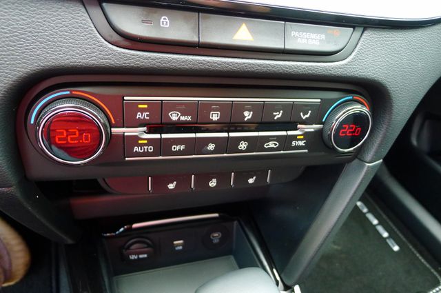 Kia Ceed 1.5T DCT 140 Vision / Komfort+/ Navi