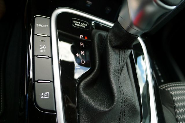 Kia Ceed 1.5T DCT 140 Vision / Komfort+/ Navi