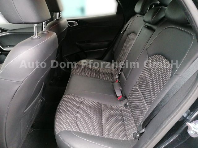 Kia XCeed 1.5 T-GDI DCT Vision + Komfort-Paket/NAVI
