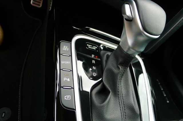 Kia CEED SW 1,6 PHEV DCT/Platinum Edition