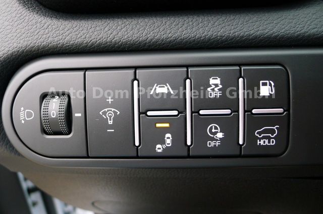 Kia CEED SW 1,6 PHEV DCT SPIRIT /Tech/Pano/Sitz-Pak