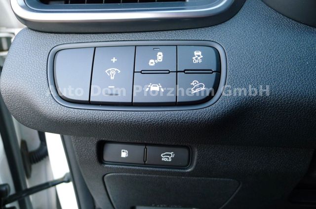 Kia Sorento 2.2 CRDI AWD AT8 HUD/ Platinum/AHK