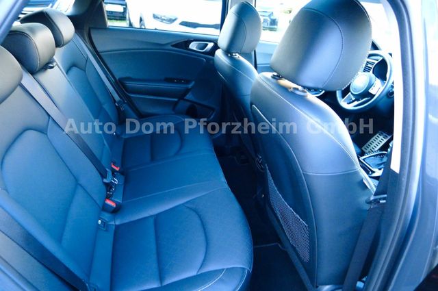 Kia CEED SW 1,6 PHEV DCT/Platinum/Panorama