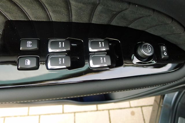 KGM REXTON 2,2 D LUX/AWD/AT8/5 Sitz / 20&quot;