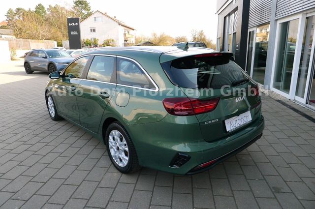 Kia Ceed SW 1.5T DCT Vision / Komfort+