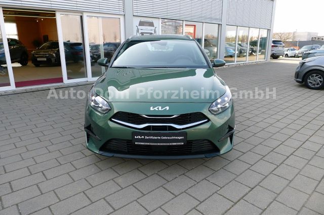 Kia Ceed SW 1.5T DCT Vision / Komfort+